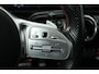 Mercedes-Benz A-klasse 200 Business Solution AMG (PANORAMADAK, STOELVERWARMING, ACHTERUITRIJCAMERA, NAVIGATIE, AUTOMAAT)