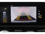 Mercedes-Benz A-klasse 200 Business Solution AMG (PANORAMADAK, STOELVERWARMING, ACHTERUITRIJCAMERA, NAVIGATIE, AUTOMAAT)