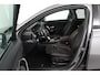 Mercedes-Benz A-klasse 200 Business Solution AMG (PANORAMADAK, STOELVERWARMING, ACHTERUITRIJCAMERA, NAVIGATIE, AUTOMAAT)