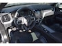 Volvo XC60 T4 190pk R-Design | Schuifdak | Stoelverwarming