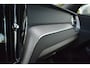 Volvo XC60 T4 190pk R-Design | Schuifdak | Stoelverwarming