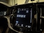 Volvo XC60 2.0 T8 Twin Engine AWD Momentum HYBRIDE PANORAMA KEYLESS VIRTUAL TREKHAAK ASSIST GARANTIE NAP APK