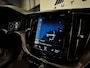 Volvo XC60 2.0 T8 Twin Engine AWD Momentum HYBRIDE PANORAMA KEYLESS VIRTUAL TREKHAAK ASSIST GARANTIE NAP APK