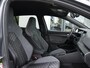Volkswagen Golf Variant 1.5 eTSI R-Line 130pk Automaat | Trekhaak | Navigatie | Adaptive cruise control |