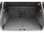 Volvo EX40 Single Motor Extended Range Plus | Elektrisch verstelbare stoelen voor met memory functie | stoelen voor verwarmbaar | Extra getint glas achter | Keyless entry/start | Adaptieve cruise control | Verwarmbaar stuurwiel | Harman Kardon geluidsinstallatie | 19'' lichtmetalen velgen |