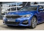 BMW 3-Serie 330e xDrive M Sport | Shadow | Cruise | Stuurverwarming | Ambiente verlichting | 18' inch |