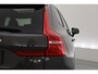 Volvo XC60 2.0 T6 Plug-in hybrid AWD Plus Dark Pano-dak, Trekhaak, H&K Audio, ACC, Sportstoelen, 360 camera, 20 inch