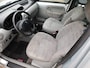 Renault Kangoo 1.6-16V Privilège NIEUWE DISTR! MOTORLAMPJE BRAND! AIRCO! TREKHAAK!