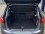 BMW 2-Serie Active Tourer 218i High Executive / Automaat / NL-Auto / Vol-Leder / Harman-Kardon-Audio / Head-Up-Display / 92.000 Km / 1e-Eigenaar / Dealer-Onderhouden / Stoelverwarming / Adaptieve Cruise-Control / Extra Winterset-Lichtmetaal / LED / DAB / Navi / Camera / E-Achterklep / PDC / 16'' LMV / All-Season / ENZ.