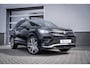 Volkswagen Tiguan R-Line Edition - eHybrid Inclusief €2000,- inruilvoordeel | 'App-Connect' draadloze smartphone integratie | Automatische afstandsregeling (Adaptive Cruise Control) | Digital Cockpit Pro (26 cm)