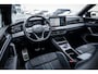 Volkswagen Tiguan R-Line Edition - eHybrid Inclusief €2000,- inruilvoordeel | 'App-Connect' draadloze smartphone integratie | Automatische afstandsregeling (Adaptive Cruise Control) | Digital Cockpit Pro (26 cm)