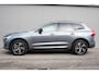 Volvo XC60 T8 Twin Engine AWD R-Design | BLIS | Donker Glas | PDC V/A | Parkeercamera | Stoelverwarming | Voorruitverwarming | DAB |
