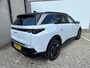 Peugeot e-5008 GT Avantage 73 kWh 3-Fase | 2 stoelen op derde rij | Achterbank in delen neerklapbaar | Achterstoelen verwarmd