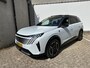 Peugeot e-5008 GT Avantage 73 kWh 3-Fase | 2 stoelen op derde rij | Achterbank in delen neerklapbaar | Achterstoelen verwarmd