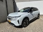 Peugeot e-5008 GT Avantage 73 kWh 3-Fase | 2 stoelen op derde rij | Achterbank in delen neerklapbaar | Achterstoelen verwarmd
