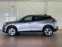 Peugeot 2008 1.2 Hybrid 136 Allure | AUTOMAAT | CLIMA | CARPLAY ANDROID AUTO | 17 INCH LMV | CAMERA VOOR + ACHTER |