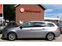 Peugeot 308 SW * SuperLuxe * Alles er op en er aan....... Super Premium Luxe Vingerhoets; Vierde Generatie Eersteklas Service !