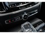 Volvo V60 2.0 T6 Plug-in hybrid AWD Plus Dark | Harman Kardon Audio | Trekhaak | Stoel- / Stuurverwarming Voor + Achter | 360 Camera | Adaptive Cruise | Long Range | Google | Carplay | Dodehoekdetectie
