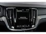 Volvo V60 2.0 T6 Plug-in hybrid AWD Plus Dark | Harman Kardon Audio | Trekhaak | Stoel- / Stuurverwarming Voor + Achter | 360 Camera | Adaptive Cruise | Long Range | Google | Carplay | Dodehoekdetectie