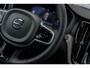 Volvo V60 2.0 T6 Plug-in hybrid AWD Plus Dark | Harman Kardon Audio | Trekhaak | Stoel- / Stuurverwarming Voor + Achter | 360 Camera | Adaptive Cruise | Long Range | Google | Carplay | Dodehoekdetectie