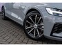 Volvo V60 2.0 T6 Plug-in hybrid AWD Plus Dark | Harman Kardon Audio | Trekhaak | Stoel- / Stuurverwarming Voor + Achter | 360 Camera | Adaptive Cruise | Long Range | Google | Carplay | Dodehoekdetectie