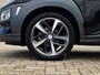 Hyundai Kona 1.0 T-GDI Premium | Parkeer camera | Cruise control | Dodehoek assistent | Climate control |