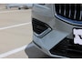 Volvo V60 T6 Plug-in hybrid AWD Essential | Adaptieve Cruise Control Met Stuurhulp | BLIS Dodehoekdetectie | 19 inch lichtmetalen velgen | Verwarmbare Voor- en Achterstoelen | Stuurwielverwarming | Automatisch Dimmende Binnen- en Buitenspiegels | Park Assist Voor & Achter incl. Parkeercamera | Google Services | Elektrisch Verstelbare Lendensteun Met 2-Weg Verstelling