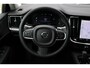 Volvo V60 T6 Plug-in hybrid AWD Essential | Adaptieve Cruise Control Met Stuurhulp | BLIS Dodehoekdetectie | 19 inch lichtmetalen velgen | Verwarmbare Voor- en Achterstoelen | Stuurwielverwarming | Automatisch Dimmende Binnen- en Buitenspiegels | Park Assist Voor & Achter incl. Parkeercamera | Google Services | Elektrisch Verstelbare Lendensteun Met 2-Weg Verstelling