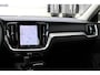 Volvo V60 T6 Plug-in hybrid AWD Essential | Adaptieve Cruise Control Met Stuurhulp | BLIS Dodehoekdetectie | 19 inch lichtmetalen velgen | Verwarmbare Voor- en Achterstoelen | Stuurwielverwarming | Automatisch Dimmende Binnen- en Buitenspiegels | Park Assist Voor & Achter incl. Parkeercamera | Google Services | Elektrisch Verstelbare Lendensteun Met 2-Weg Verstelling