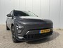 Hyundai Kona Electric Premium 65.4 kWh / Airco/ Cruise control/ Stoelverwarming-verkoeling/ Kunstlederen bekleding/ Navigatie/ Apple Carplay/Android Auto/