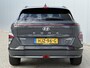 Hyundai Kona Electric Premium 65.4 kWh / Airco/ Cruise control/ Stoelverwarming-verkoeling/ Kunstlederen bekleding/ Navigatie/ Apple Carplay/Android Auto/