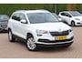 Skoda Karoq 1.0 TSI Business Edition / Trekhaak / Camera / Navigatie / Keyless / 16'' / Stoelverwarming / DAB / Cruise Control