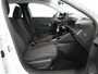 Peugeot 208 Style | Dashboard en deurpanelen in kunststof met carboneffect | Ecoled koplampen | Elektrisch verstelbare en verwarmbare buitenspiegels