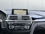 BMW 3-Serie 318i Luxury Edition 136 PK Steptronic | Incl. 1 jaar garantie | NAP | Nieuwe APK | Automaat | Schuifdak | Panoramadak | Leder | Navigatie | LED koplampen | Parkeersensoren | Stoelverwarming | Climate control | Cruise control |