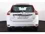 Volvo XC60 T5 AWD PolarPlus Adaptive Cruise Control - BLIS - Sensus navigatie - Dual Xenon koplampen - Verwarmde voorstoelen -  Parkeerverwarming met timer -  Harman/Kardon audio - Gelaagd glas rondom - Climate control - Parkeercamera achter - Parkeersensoren achter - Trekhaak -  Verwarmbare voorstoelen - Elektrisch bedienbare achterklep  - 17" lmv