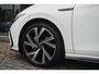Volkswagen Golf 1.5 eTSI Style | R-line | Black style | Carplay | Navi | Camera | 18"