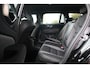 Volvo V60 2.0 T6 Plug-in hybrid AWD Plus Dark | 360* Camera| Harman Kardon audiosysteem| Stoelverwarming voor + achter| Stuurwielverwarming| Verwarmbare voorruit| Semi- elektrisch inklapbare trekhaak|