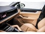 Porsche Cayenne Coupé 3.0 E-Hybrid | MY24 | Panodak | Bose | 22 inch | 18-weg | Trekhaak | NL Auto |