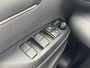 Toyota Yaris Hybrid 130 EXECUTIVE STOELVERW 17'' LM-VELGEN 4S-BANDEN  BLIND SPOT PARK-SENSOREN NAVI CAMERA APPLE/ANDROID CLIMA NL-AUTO