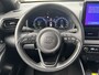 Toyota Yaris Hybrid 130 EXECUTIVE STOELVERW 17'' LM-VELGEN 4S-BANDEN  BLIND SPOT PARK-SENSOREN NAVI CAMERA APPLE/ANDROID CLIMA NL-AUTO