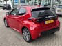Toyota Yaris Hybrid 130 EXECUTIVE STOELVERW 17'' LM-VELGEN 4S-BANDEN  BLIND SPOT PARK-SENSOREN NAVI CAMERA APPLE/ANDROID CLIMA NL-AUTO