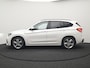 BMW X1 xDrive25e M Sport Plug In Hybrid 222pk Dealer O.H PHEV | Trekhaak Afneembaar | Cruise Control | Lederen Sportstoelen Verwarmd | Bluetooth | Sfeerverlichting | Sportstuur Leder | Navigatie | DAB | 18" LM |