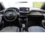 Peugeot 2008 1.2 Hybrid 136 Allure | Incl. 12 maanden Garantie | 360* Camera | Keyless entry/start | Adaptive cruise | Draadloze telefoonlader | Navigatie | Dodehoeksensoren | Lane assist | Climate controle | Virtual cockpit | Schakelmogelijkheid aan stuurwiel | Apple CarPlay/Android Auto | 17 Inch LMV | LED Koplampen | Zwarte hemelbekleding |