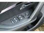 Peugeot 2008 1.2 Hybrid 136 Allure | Incl. 12 maanden Garantie | 360* Camera | Keyless entry/start | Adaptive cruise | Draadloze telefoonlader | Navigatie | Dodehoeksensoren | Lane assist | Climate controle | Virtual cockpit | Schakelmogelijkheid aan stuurwiel | Apple CarPlay/Android Auto | 17 Inch LMV | LED Koplampen | Zwarte hemelbekleding |