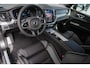 Volvo XC60 2.0 T6 Plug-in hybrid AWD Ultra Dark Long Range | Power Seats | Panorama Dak Elektrisch | Head-up display | Harman/Kardon Audio | Stoel + Stuurverwarming | Google Service | Visual Park Assist | Volvo Guard Alarm
