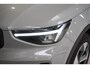 Volvo XC40 B4 Plus Dark Mild Hybrid 197pk | 2000 kg trekgewicht | Trekhaak | Stuur & Stoelverwarming | Pilot Assist | Elektrische Achterklep | Elektrische Stoelen | Google Services | Harman Kardon |