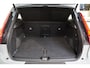 Volvo XC40 B4 Plus Dark Mild Hybrid 197pk | 2000 kg trekgewicht | Trekhaak | Stuur & Stoelverwarming | Pilot Assist | Elektrische Achterklep | Elektrische Stoelen | Google Services | Harman Kardon |