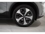 Volvo XC40 B4 Plus Dark Mild Hybrid 197pk | 2000 kg trekgewicht | Trekhaak | Stuur & Stoelverwarming | Pilot Assist | Elektrische Achterklep | Elektrische Stoelen | Google Services | Harman Kardon |