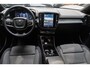 Volvo XC40 B4 Plus Dark Mild Hybrid 197pk | 2000 kg trekgewicht | Trekhaak | Stuur & Stoelverwarming | Pilot Assist | Elektrische Achterklep | Elektrische Stoelen | Google Services | Harman Kardon |