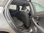 Volvo V40 T2 Base | 2 liter | 120PK | 17'' Velgen | All seasonbanden | Airco | Audio bediening op stuurwiel |